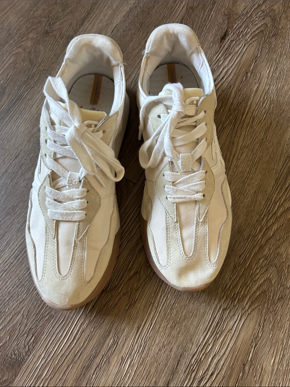 Sam Edelman Cream and Tan Low-Top Sneakers